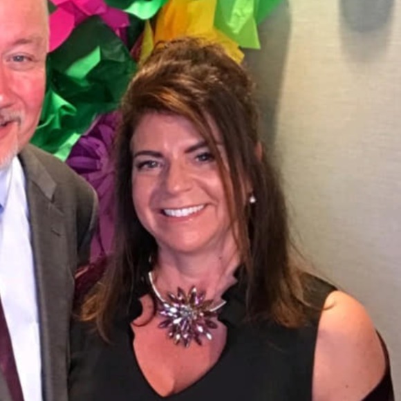 Meet your Posher, Karen - Picture 1 of 1